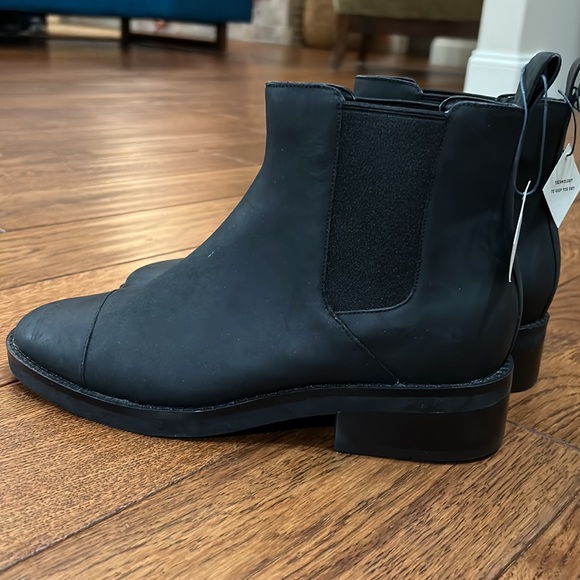 Cole Haan women’s waterproof black leather Mara grand Chelsea booties size 7 - Picture 4 of 13